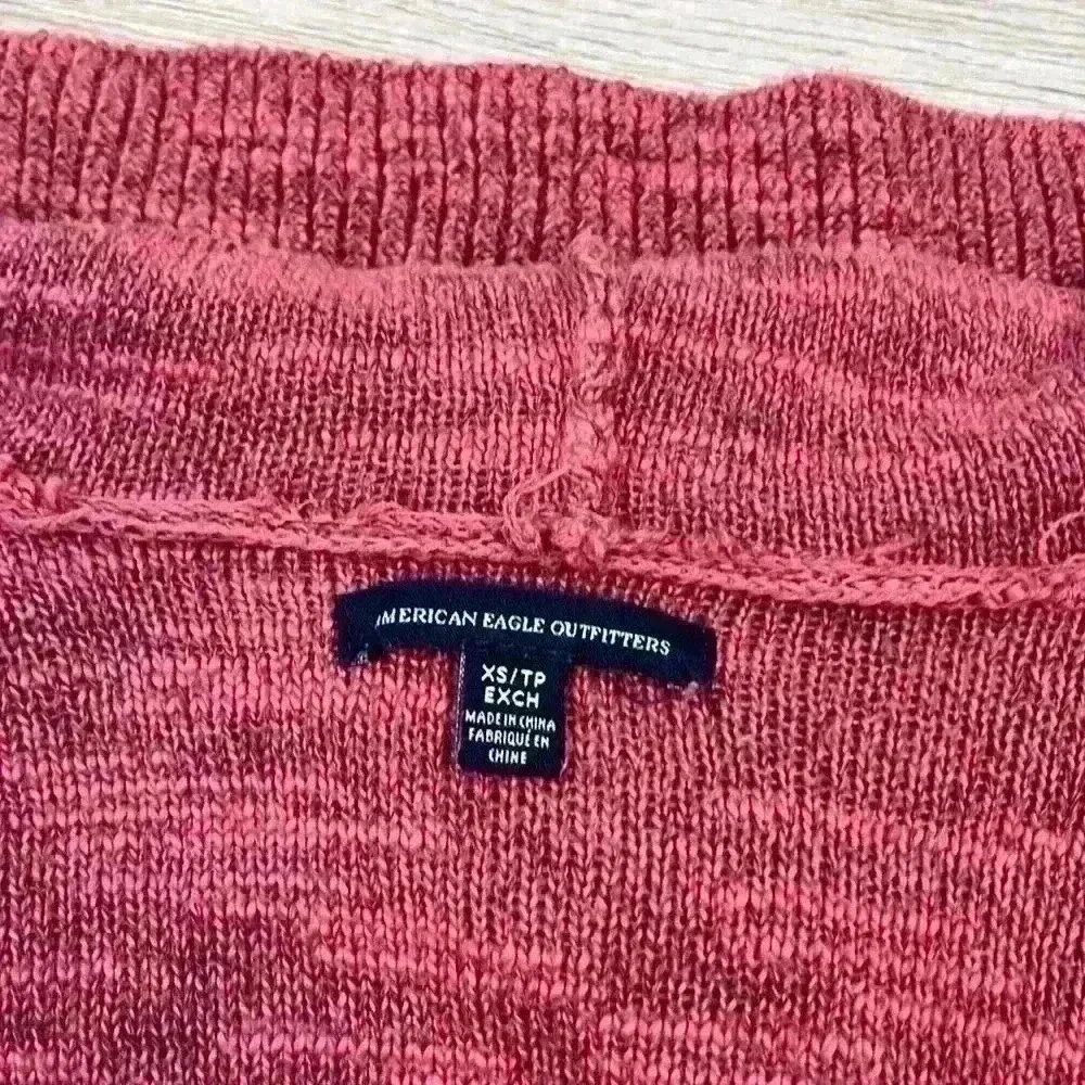 American Eagle Outfitters decent pre